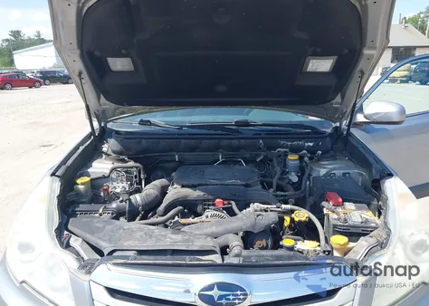 2010 Subaru Outback 2.5I Premium из США, поврежденный, VIN 4S4BRBGC7A3379357